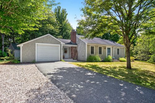 33 Captain William Arthur Rd, Brewster, MA, 02631-5229 | Card Image