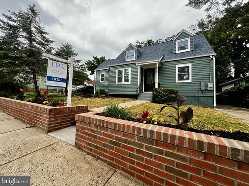 3910 Oneida Pl, HYATTSVILLE, MD, 20782-3069 | Card Image