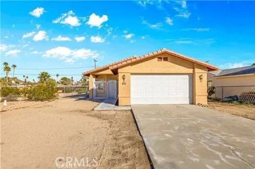 72440 Sun Valley Dr, 29 Palms, CA, 92277-2132 | Card Image