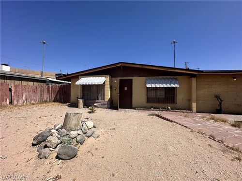 1604 Basswood Ave, North Las Vegas, NV, 89030-5001 | Card Image