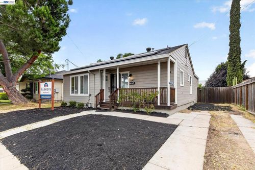 542 N L St, Livermore, CA, 94551-2808 | Card Image