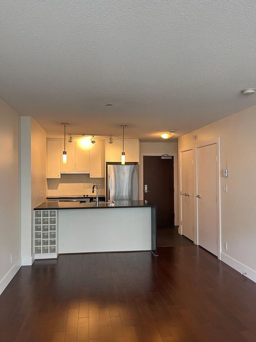 504-888 Homer St, Vancouver, BC, V6B0H7 | Card Image
