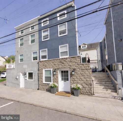 125 Maple St, CONSHOHOCKEN, PA, 19428-1827 | Card Image