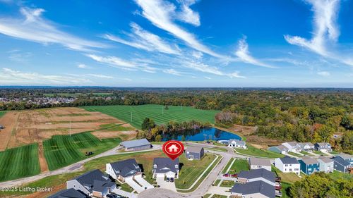 111 Switchgrass Ln, Mt Washington, KY, 40047-6517 | Card Image