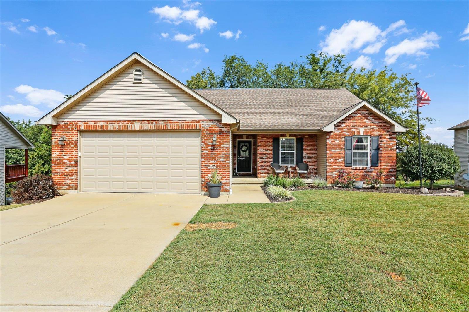 Thoroughbred Dr, Washington, MO 63090