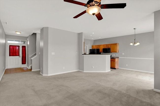 10905 Lemongrass Dr, Condo with 2 bedrooms, 3 bathrooms and null parking in Zionsville IN | Image 8