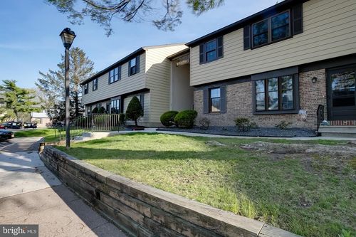 7 William Paca Bldg, TURNERSVILLE, NJ, 08012-2227 | Card Image