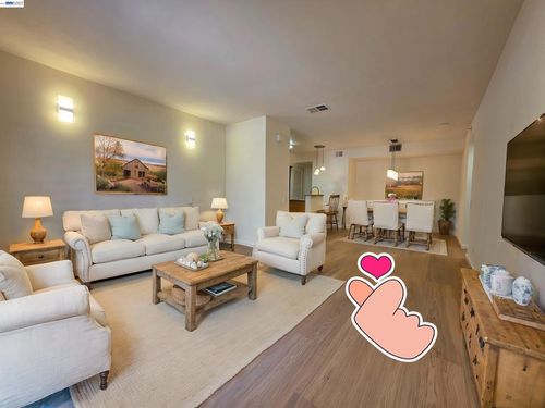 287 E Warren Ave, Fremont, CA, 94539-7916 | Card Image