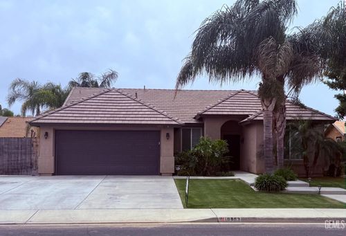 10903 Corbett Canyon Dr, Bakersfield, CA, 93312-6875 | Card Image