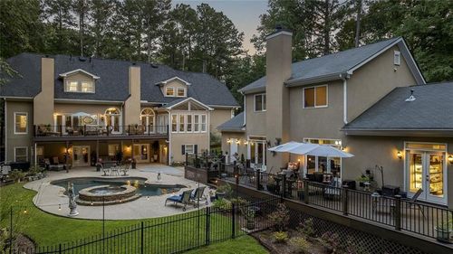 2010 Stonehedge Rd, Roswell, GA, 30075-2257 | Card Image