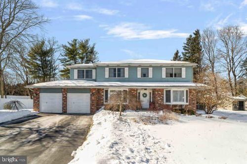 9 Sweet Gum Ln, HORSHAM, PA, 19044-3808 | Card Image