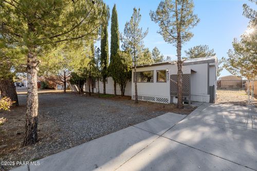 9037 E Rancho Vista Dr, Prescott Valley, AZ, 86314-7123 | Card Image