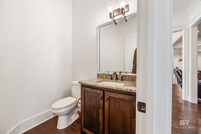 Bathroom | Image 23