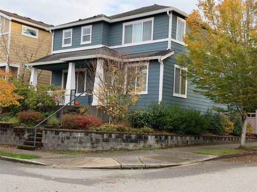 2409 Ne Ivy Way, Issaquah, WA, 98029 | Card Image