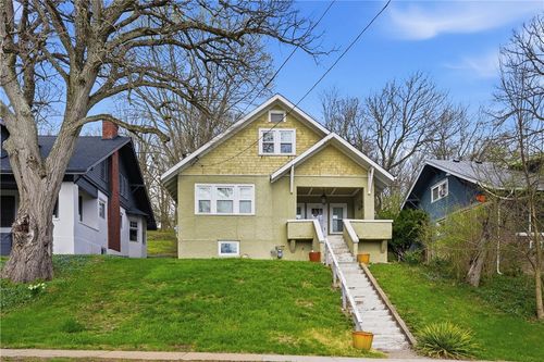 310 Kings Hwy, Carnegie, PA, 15106-1015 | Card Image