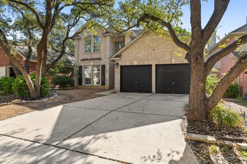 8213 Cheno Cortina Trl, Austin, TX, 78749-2725 | Card Image