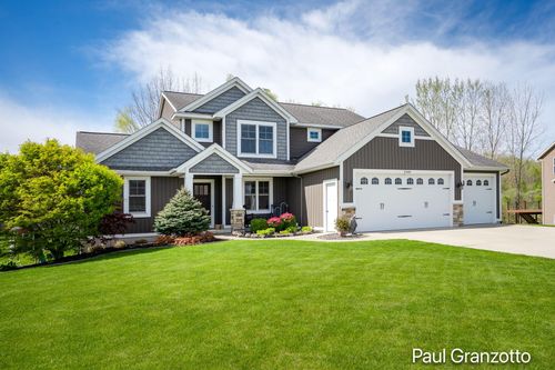 2480 Cedar West Dr, Jenison, MI, 49428-9492 | Card Image