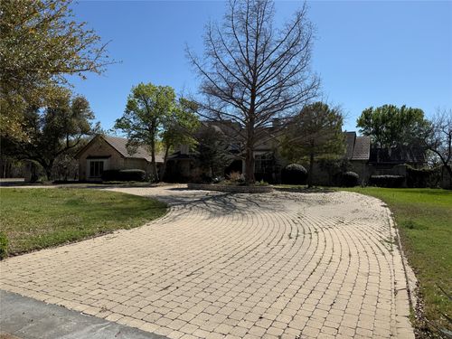 2316 Starlight Ct, Arlington, TX, 76016-6425 | Card Image