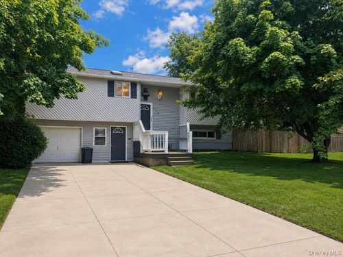 114 Berkeley Ave, Selden, NY, 11784-1904 | Card Image