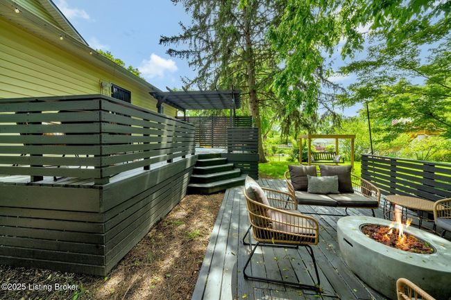 double deck area for entertainment | Image 19