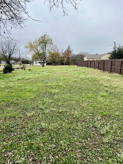 1303 N Shawnee St, Ennis, TX, 75119-2551 | Card Image