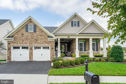 5966 Bowes Creek Pl, GAINESVILLE, VA, 20155-4206 | Card Image