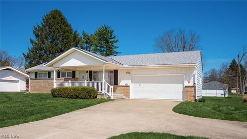 1165 W Taylor Street, Zanesville, OH, 43701 | Card Image
