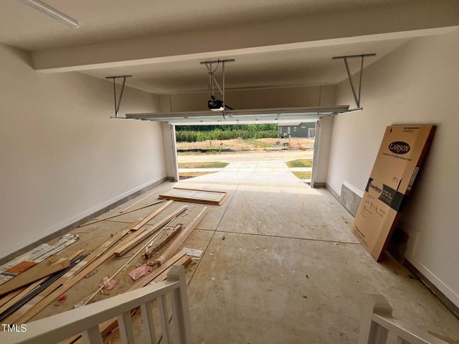 garage | Image 19