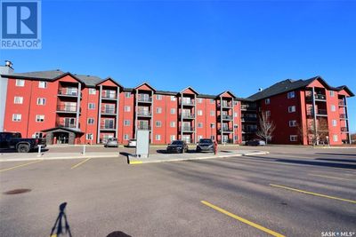 102 - 1501 15th St E, Condo with 1 bedrooms, 1 bathrooms and null parking in Prince Albert SK | Image 1