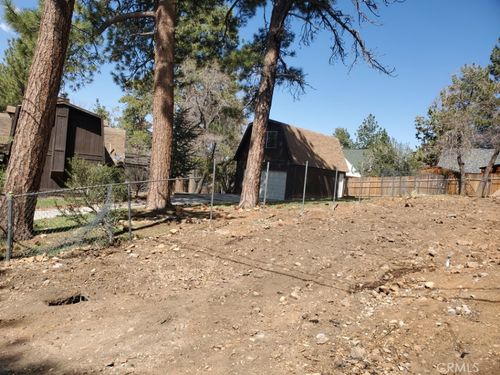 827 Wabash Ln, Sugarloaf, CA, 92386-9751 | Card Image