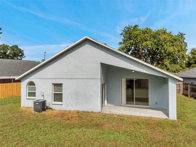 243 Chardonnay Pl, House other with 3 bedrooms, 2 bathrooms and null parking in VALRICO FL | Image 7