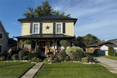 8 Erie Ave S, Fisherville, ON, N0A1G0 | Card Image
