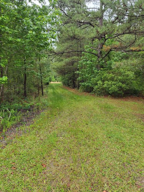 39 LUCILLE Lucille Dr, Hurtsboro, AL, 36860-2959 | Card Image