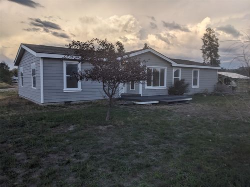 121 Camas Ranch Rd, Hamilton, MT, 59840-9784 | Card Image
