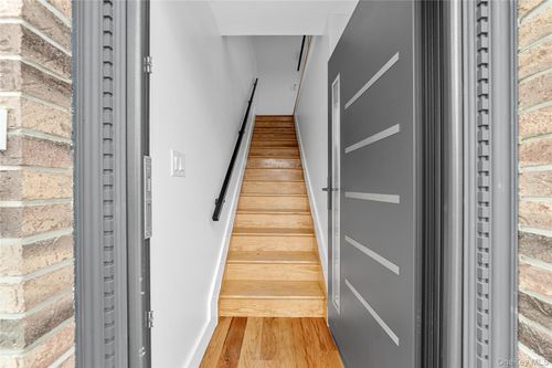 2-24533 147th Rd, Rosedale, NY, 11422-2427 | Card Image