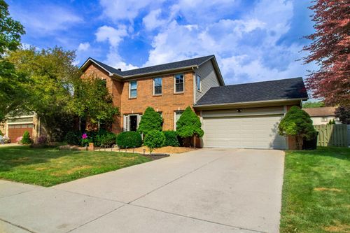 7584 Maple Dr, Westland, MI, 48185-2397 | Card Image