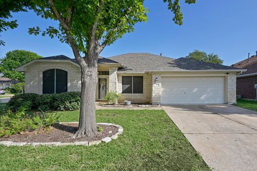 101 Desert Highlands Trl, Round Rock, TX, 78665-2833 | Card Image