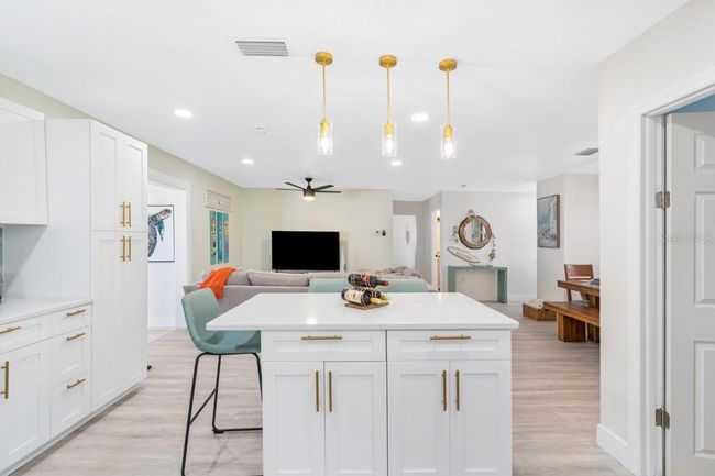 4311 123 Rd St W, House other with 4 bedrooms, 2 bathrooms and null parking in CORTEZ FL | Image 11