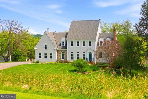 15018 Clover Hill Rd, WATERFORD, VA, 20197-1425 | Card Image