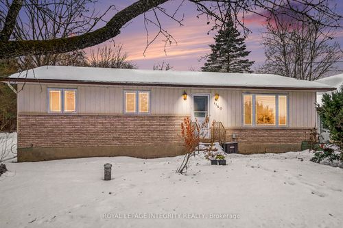 1160 Barnett Dr, Cumberland, ON, K4C1C7 | Card Image
