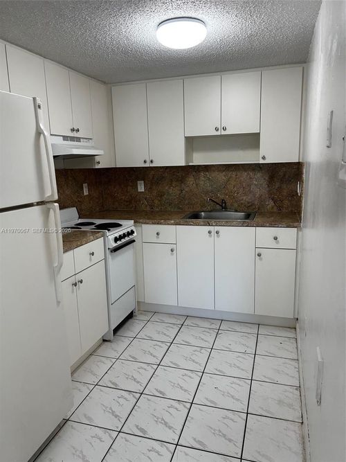 apt-8-1875 Nw 7th St, Miami, FL, 33125-3560 | Card Image