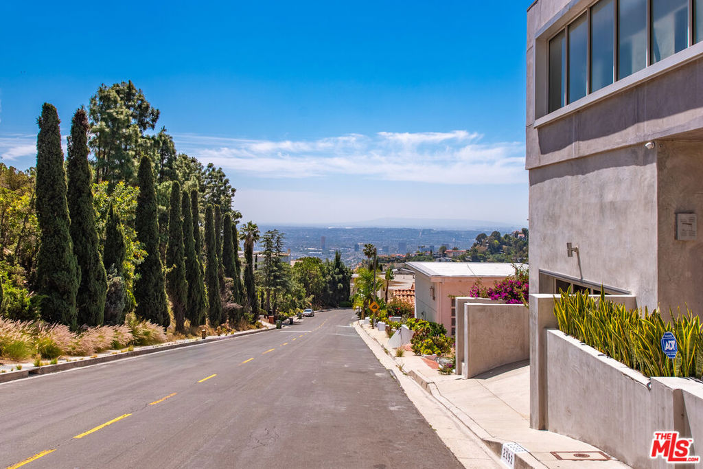 Residential in Los Angeles