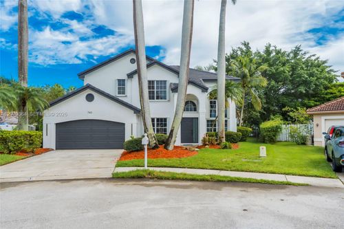 743 Nw 174th Ter, Pembroke Pines, FL, 33029-3146 | Card Image