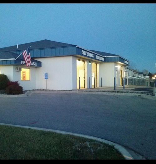 195 Landmark Dr Ne, Owatonna, MN, 55060-5702 | Card Image