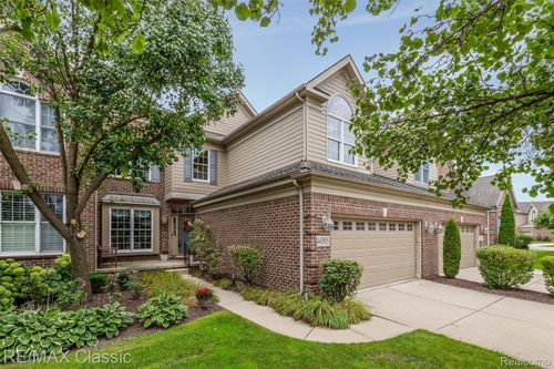 44505 Broadmoor Blvd, Northville, MI, 48168-8633 | Card Image