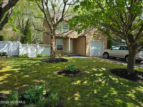 126 Constitution Drive, Egg Harbor Twp, NJ, 08234 | Card Image