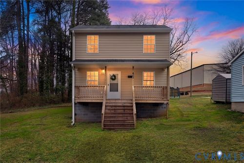 603 W Main St, South Hill, VA, 23970-2513 | Card Image