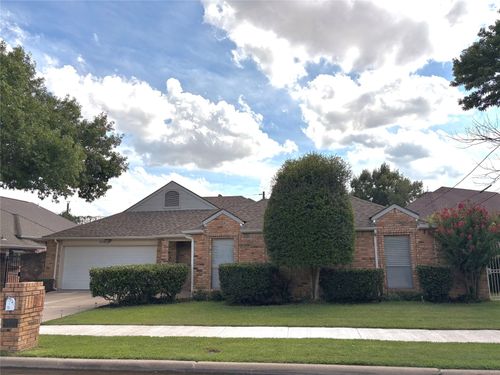 4124 High Crest Dr, Irving, TX, 75061-8035 | Card Image