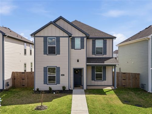 4801 W Triangle St, Fayetteville, AR, 72704-7230 | Card Image