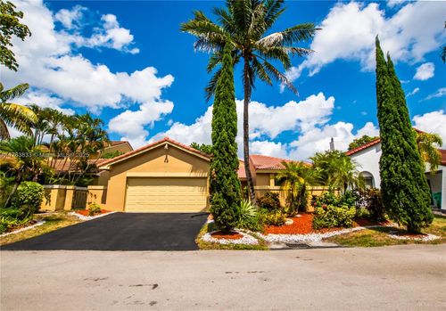 17411 Nw 62nd Ct, Hialeah, FL, 33015-4510 | Card Image